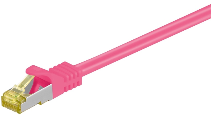 Goobay RJ45 patchkabel S/FTP (PiMF), 500 MHz, med CAT 7 råkabel, magenta, 5 m LSZH halogenfri kabelmantel, kobber, RJ45-kontakt (CAT 6A) v:9925163